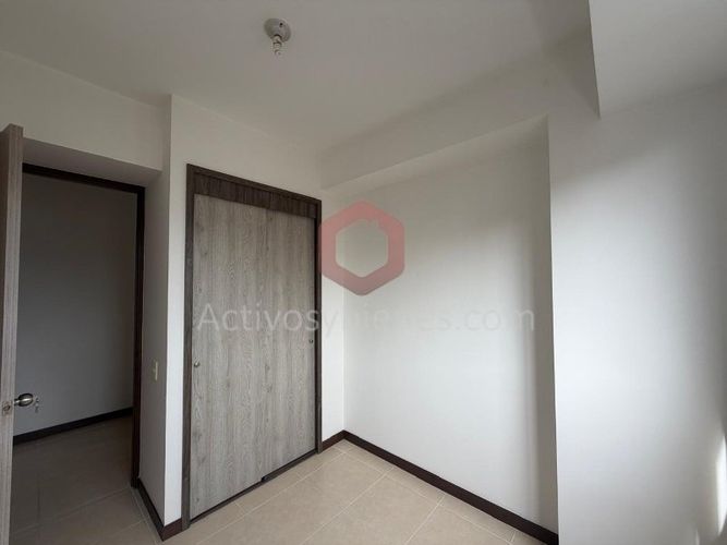 Apartamento de 3 alcobas en venta en Las Lomitas, Sabaneta, 62 m² · foto 12 de 24