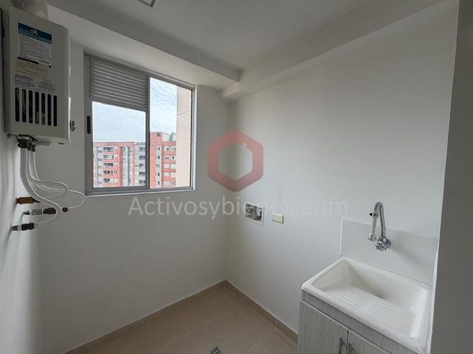 Apartamento de 3 alcobas en venta en Las Lomitas, Sabaneta, 62 m² · foto 16 de 24