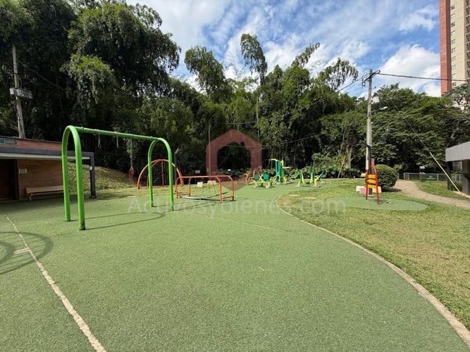 Apartamento de 3 alcobas en venta en Las Lomitas, Sabaneta, 62 m² · foto 21 de 24