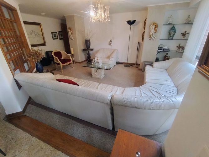 Apartamento de 3 alcobas en venta en Los Balsos, Medellín, 185 m² · foto 3 de 17