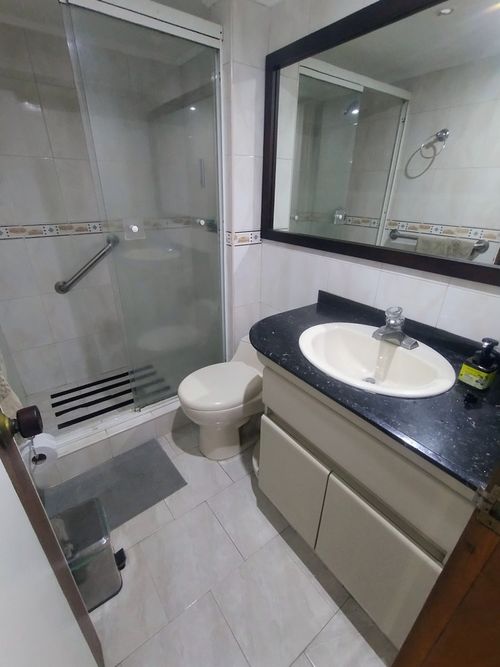 Apartamento de 3 alcobas en venta en Los Balsos, Medellín, 185 m² · foto 10 de 17