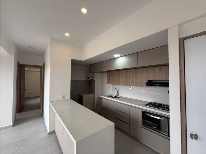 Apartamento de 2 alcobas en venta en Cuatro Esquinas, Rionegro, 50 m² · foto 2 de 8