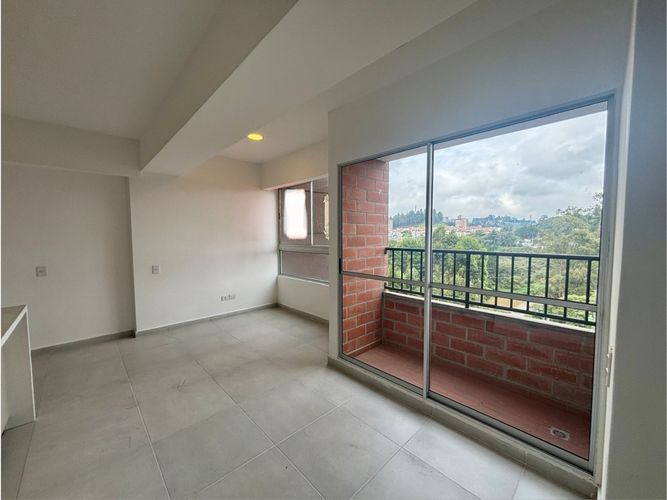 Apartamento de 2 alcobas en venta en Cuatro Esquinas, Rionegro, 50 m² · foto 4 de 8