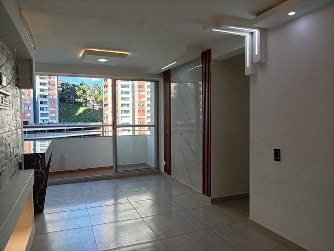 Apartamento de 3 alcobas en venta en Bellavista, Bello, 58 m² · foto 2 de 18