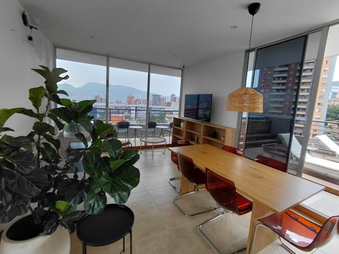 Apartamento de 2 alcobas en arriendo en La Florida, Medellín, 68 m² · foto 2 de 15