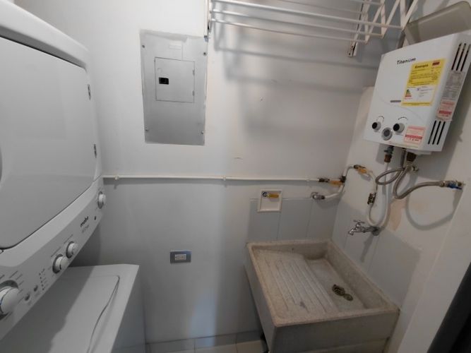 Apartamento de 2 alcobas en arriendo en La Florida, Medellín, 68 m² · foto 9 de 15
