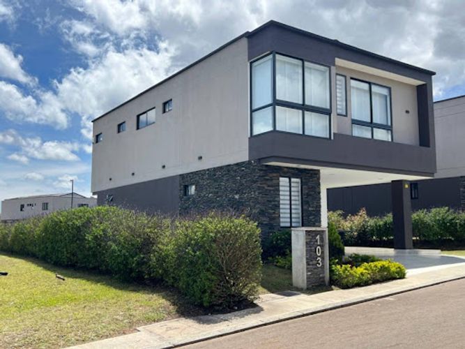 Casa de 4 alcobas en venta en Llano Grande, Rionegro, 200 m² · foto 5 de 24
