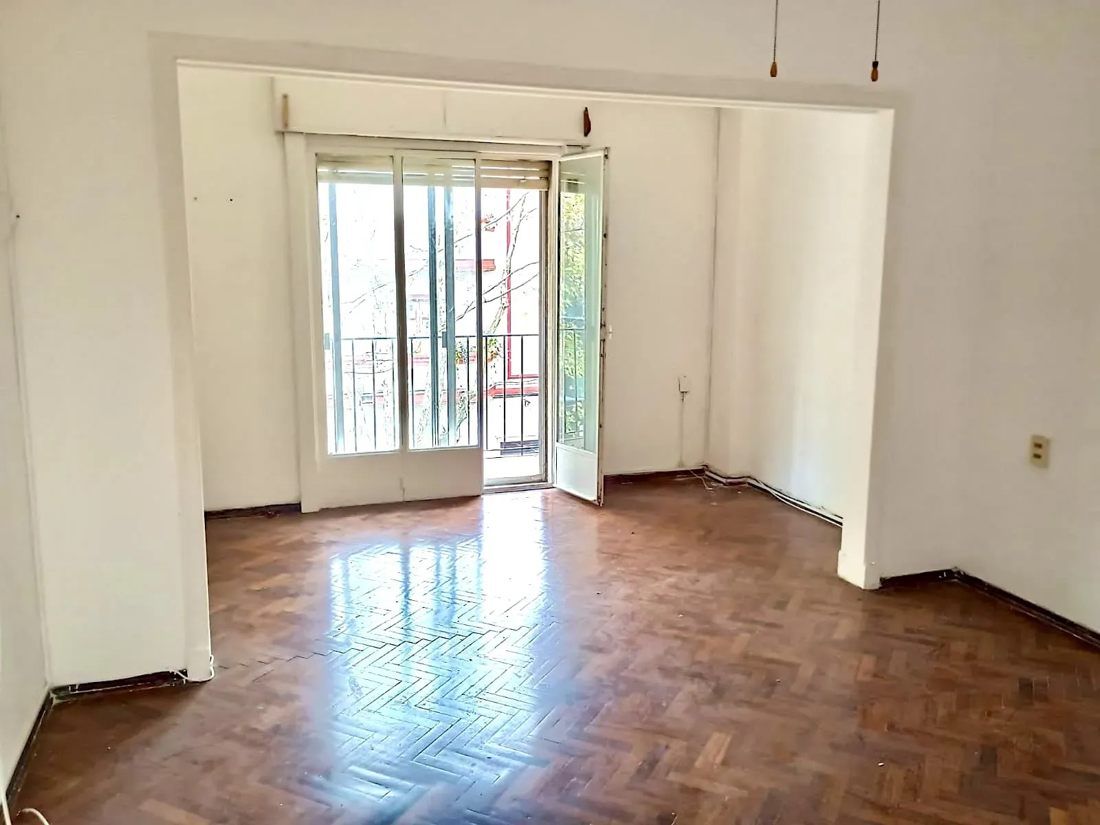 Alquiler Apartamento Tres Dormitorios Y Dos Baños En En Cordón Sur/parque Rodó