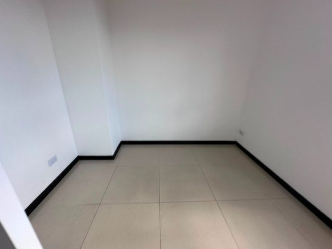 Apartamento de 4 alcobas en arriendo en El Poblado, Medellín, 130 m² · foto 12 de 19