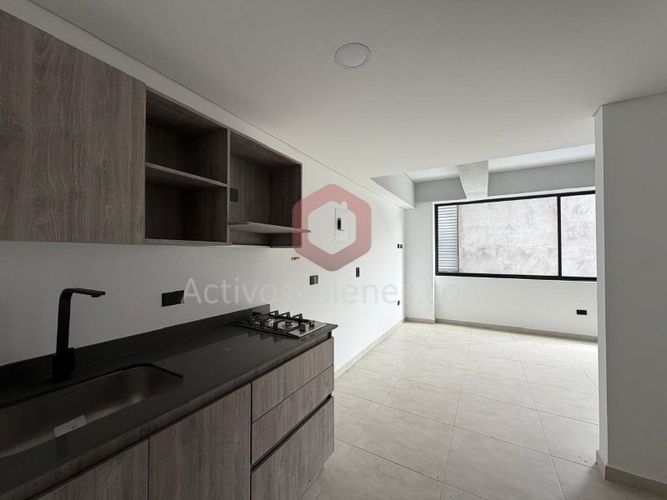Apartamento en venta en Laureles, Medellín · foto 2 de 8