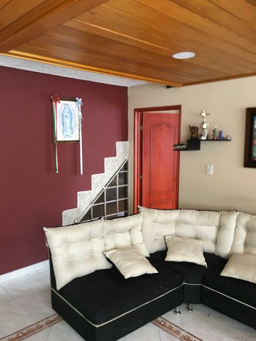 Casa de 9 alcobas en venta en Lijacá, Bogotá, 283 m² · foto 7 de 16