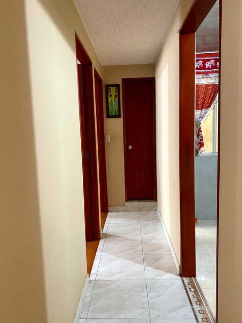 Casa de 9 alcobas en venta en Lijacá, Bogotá, 283 m² · foto 10 de 16