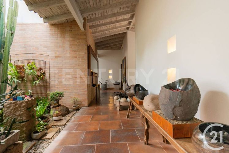 Casa de 4 alcobas en venta en La Pradera, Envigado, 349 m² · foto 9 de 22