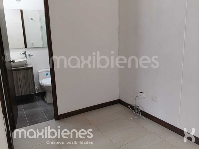 Casa de 3 alcobas en venta en La Ceja, 136 m² · foto 9 de 14