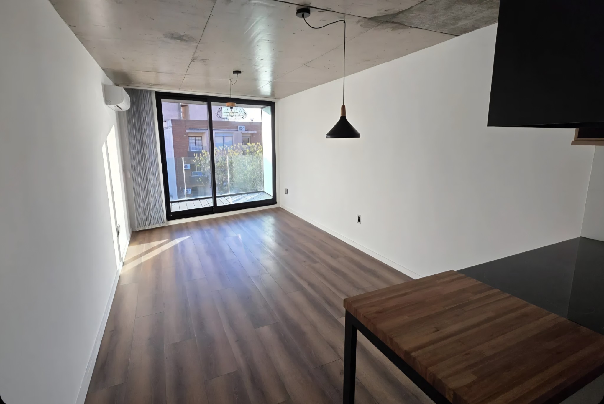 Exclusivo Apartamento de 1 Dormitorio con Garage, Ubicación Premium en Marco Bruto y 26 de Marzo, a Pasos del WTC. · Foto 12