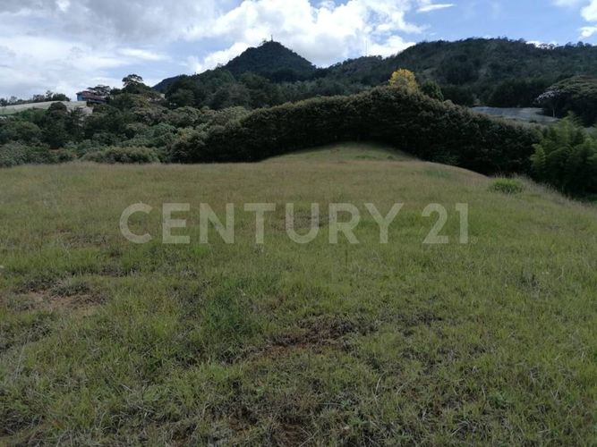 Lote en venta en El Capiro, La Ceja, 35700 m² · foto 7 de 9