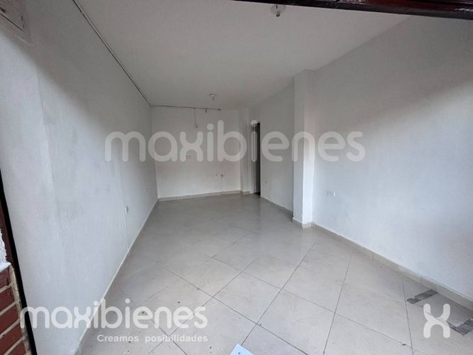Local en arriendo en El Dorado, Envigado, 30 m² · foto 5 de 6