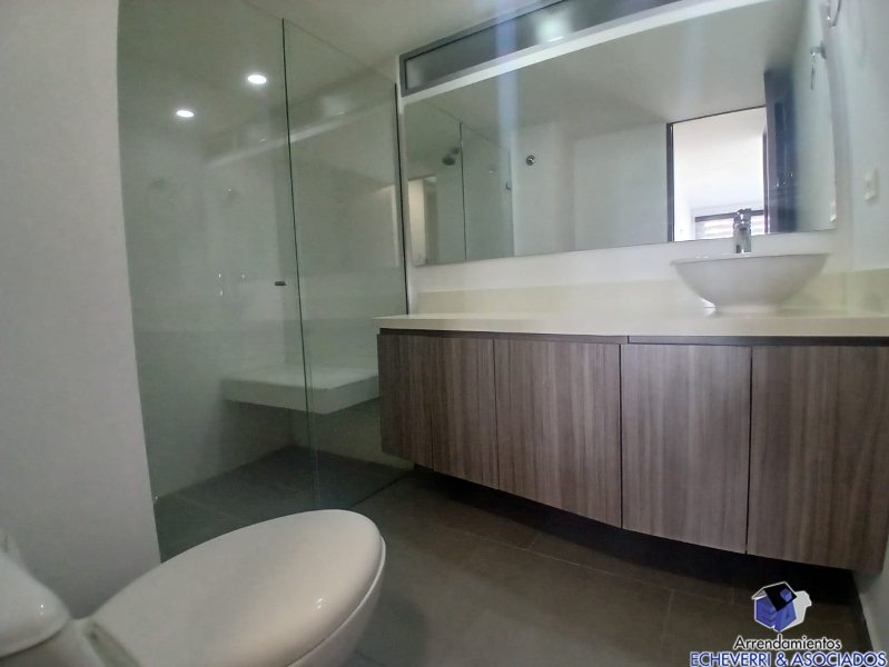 Apartamento en arriendo en Loma De Las Brujas, Envigado · foto 9 de 9