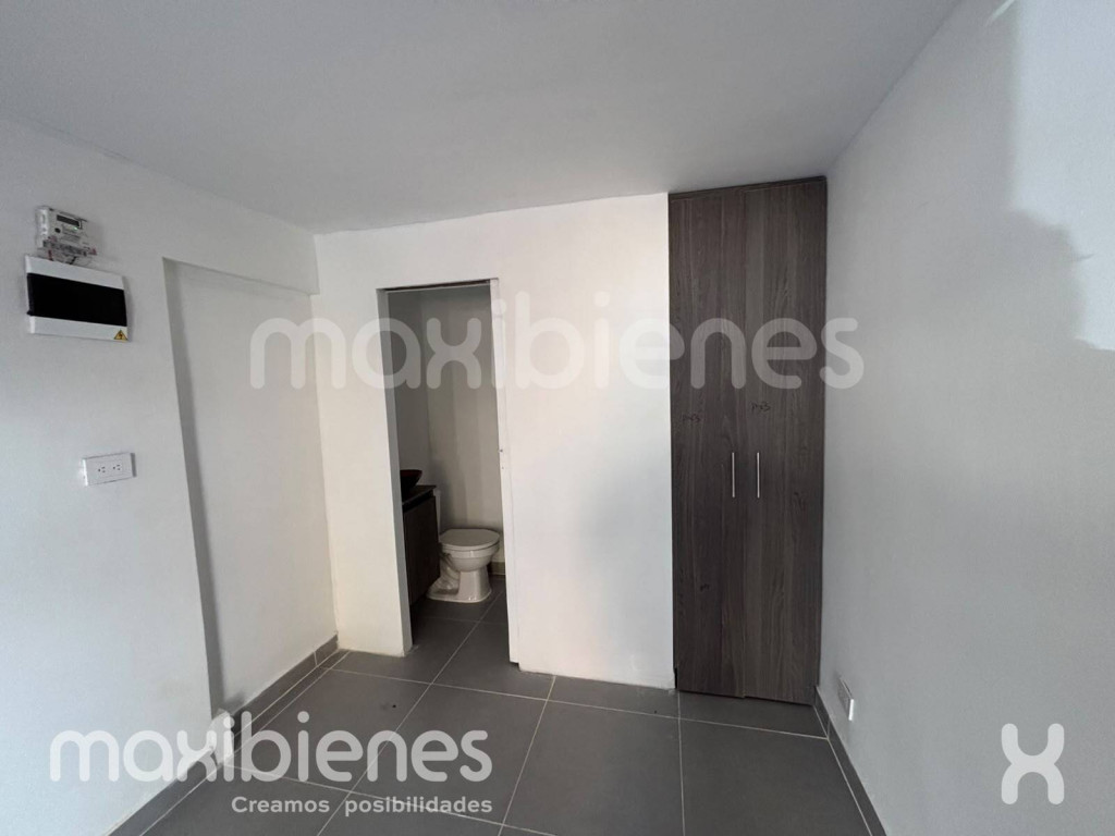 1BR Apartment in Alcala (40 m²) - 3
