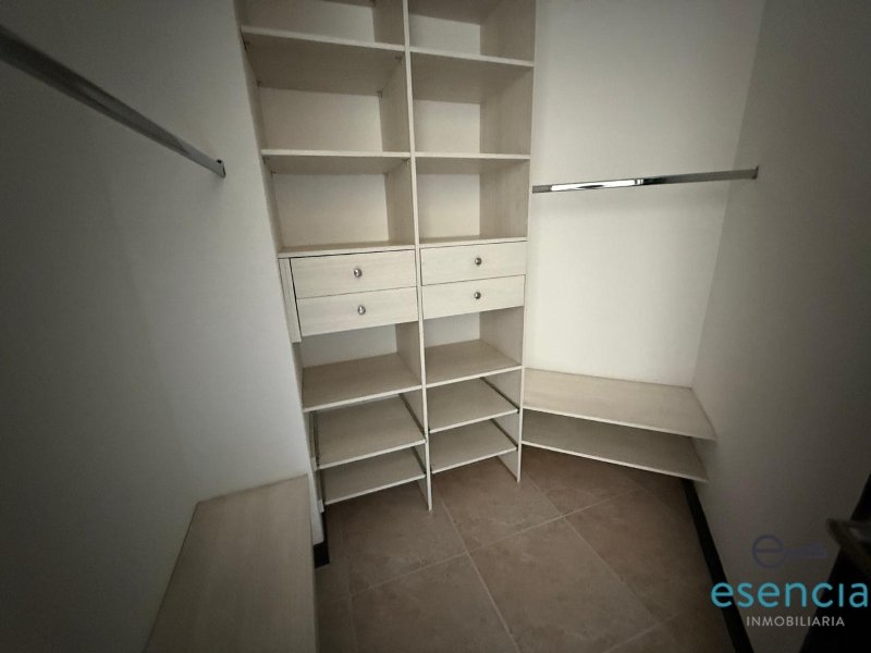 Apartamento en arriendo en Castropol, Medellín · foto 7 de 12