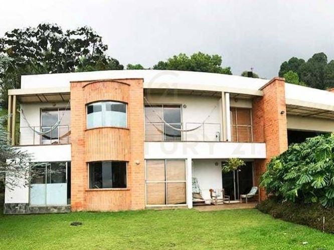 Casa de 4 alcobas en venta en Las Palmas, Medellín, 595 m² · foto 5 de 18