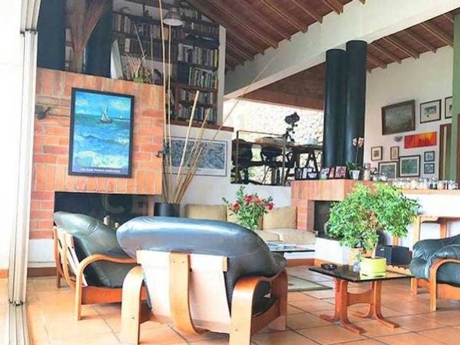 Casa de 4 alcobas en venta en Las Palmas, Medellín, 595 m² · foto 7 de 18