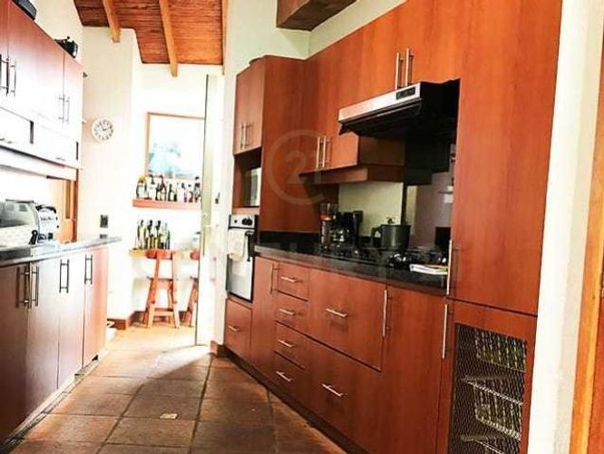 Casa de 4 alcobas en venta en Las Palmas, Medellín, 595 m² · foto 12 de 18