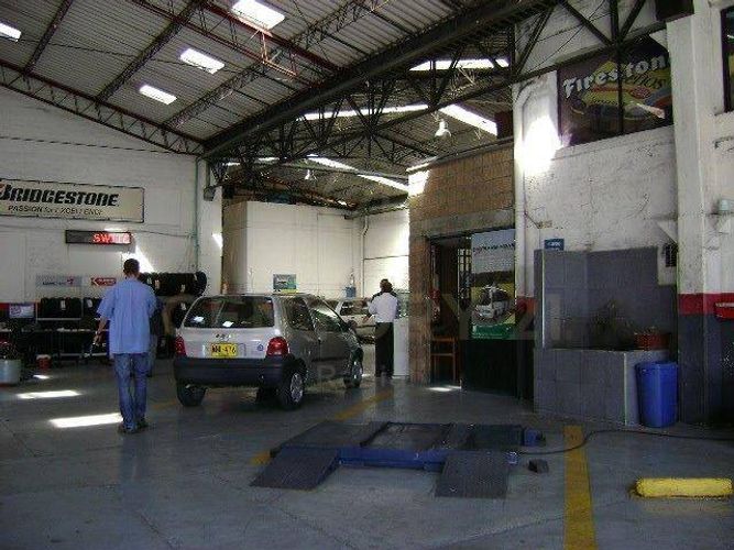 Bodega en venta en El Chagualo, Medellín, 968 m² · foto 4 de 6