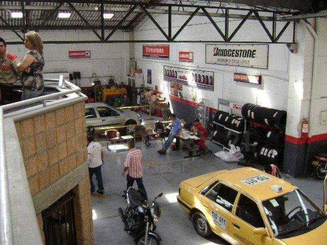 Bodega en venta en El Chagualo, Medellín, 968 m² · foto 6 de 6