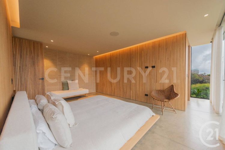 Casa de 3 alcobas en venta en Las Palmas, Envigado, 240 m² · foto 8 de 20