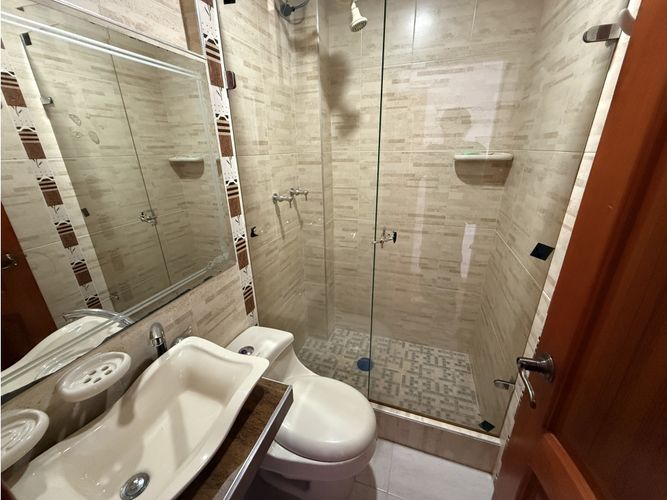 Casa de 5 alcobas en venta en Las Quintas, Tunja, 195 m² · foto 16 de 24