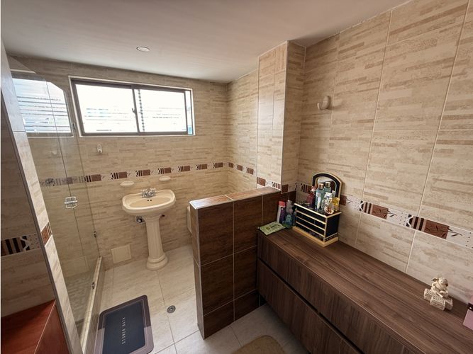 Casa de 5 alcobas en venta en Las Quintas, Tunja, 195 m² · foto 21 de 24