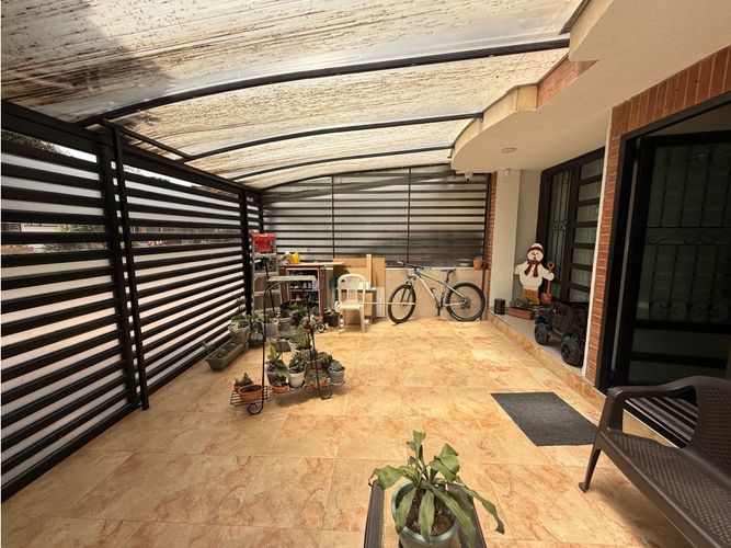 Casa de 5 alcobas en venta en Las Quintas, Tunja, 195 m² · foto 23 de 24