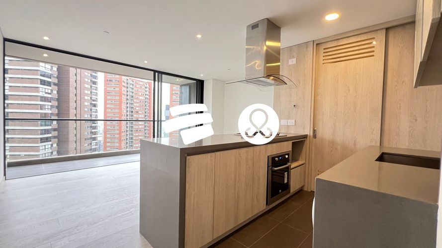 Apartamento en venta en El Poblado, Medellín · foto 7 de 24