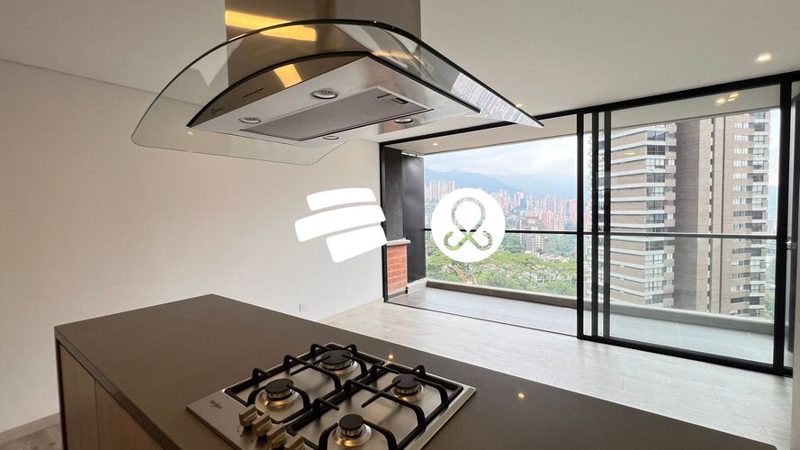 Apartamento en venta en El Poblado, Medellín · foto 10 de 24