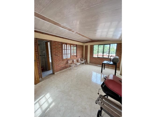 Casa de 8 alcobas en venta en San Judas Tadeo Ii, Cali, 420 m² · foto 13 de 17