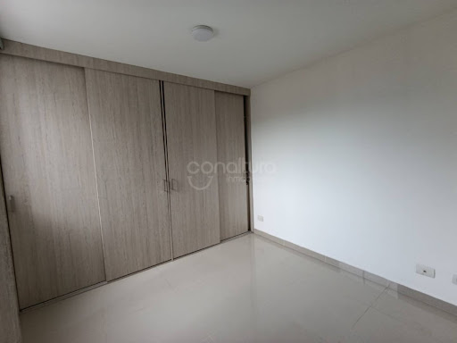 Apartamento en arriendo en Los Colores, Medellín · foto 7 de 13