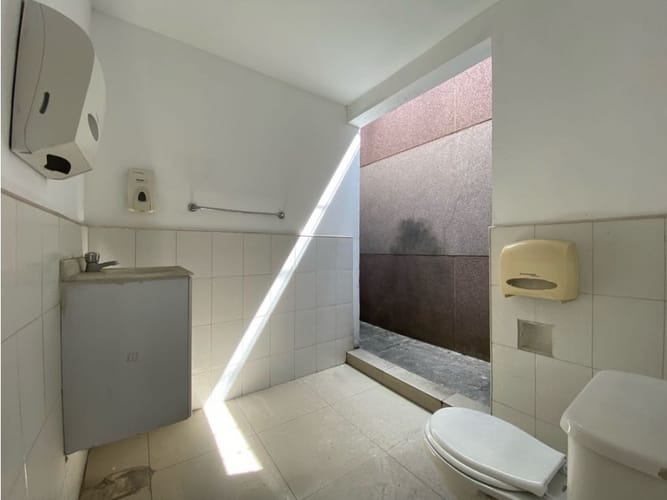 Local en arriendo en Prado, Medellín, 150 m² · foto 11 de 13