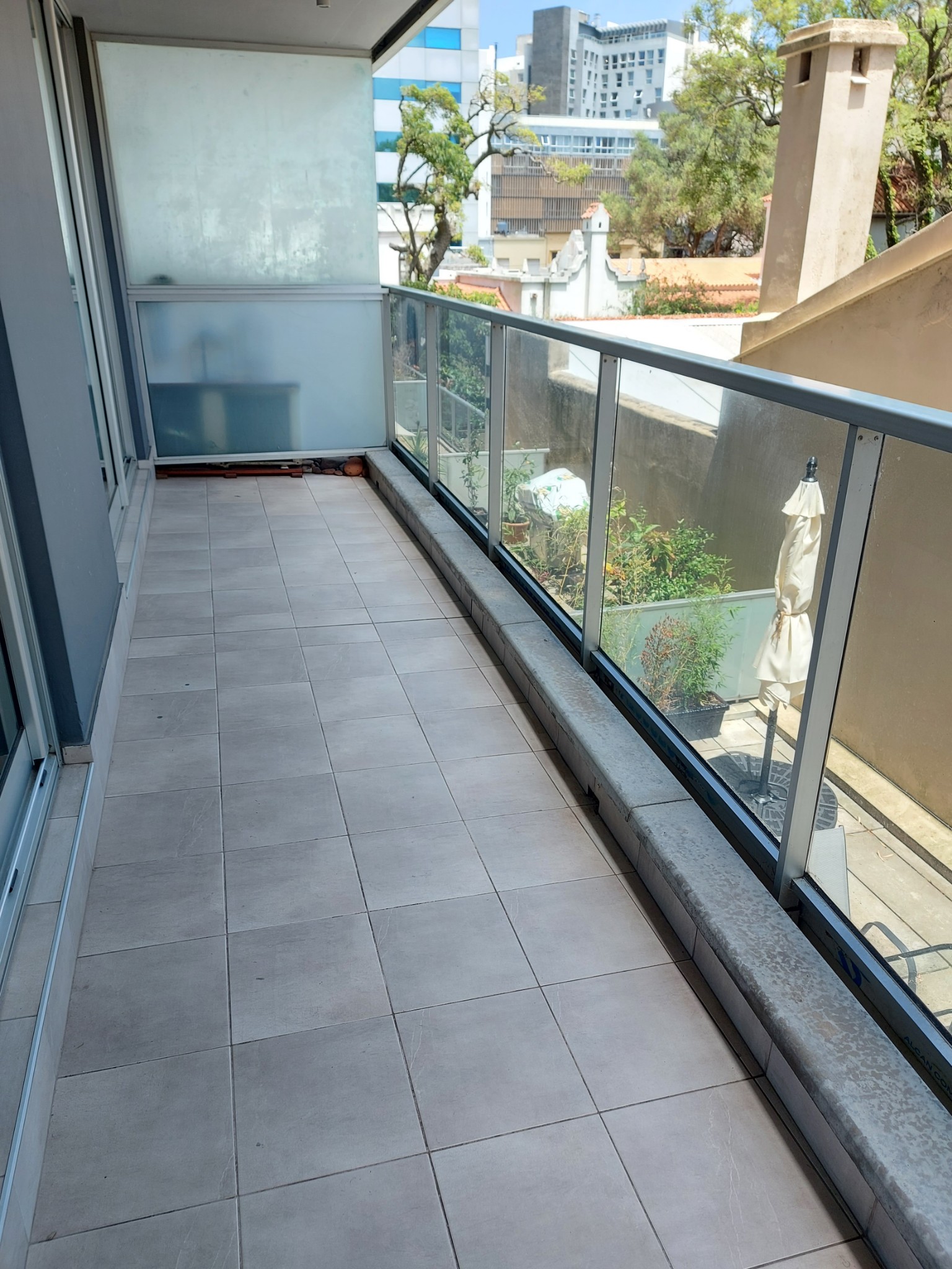 ALQUILER APARTAMENTO PUNTA CARRETAS  ESQUINA RAMBLA 1 DORMITORIO TERRAZA AMPLIA,MODERNO, PRECIOSO!