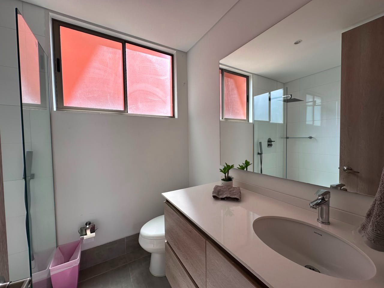 Apartamento en arriendo en Loma De Los Gonzalez, Medellín · foto 11 de 18
