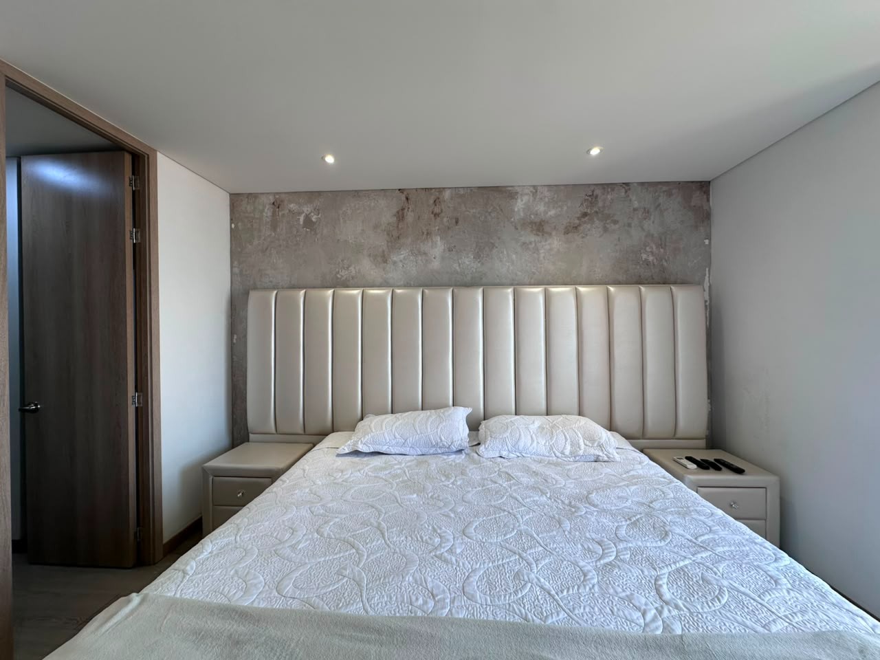 Apartamento en arriendo en Loma De Los Gonzalez, Medellín · foto 9 de 18