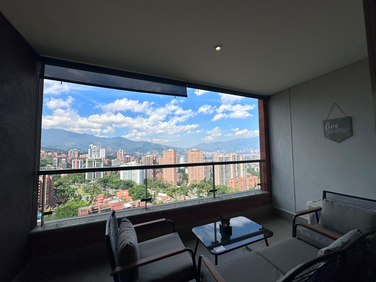 Apartamento en arriendo en Loma De Los Gonzalez, Medellín · foto 18 de 18