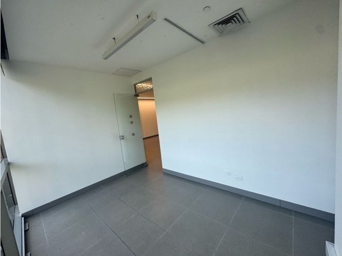 Oficina en venta en Castropol, Medellín, 97 m² · foto 3 de 24