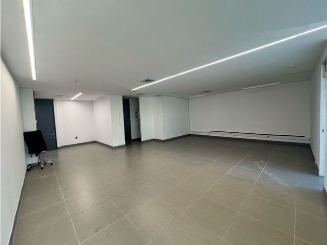 Oficina en venta en Castropol, Medellín, 97 m² · foto 8 de 24