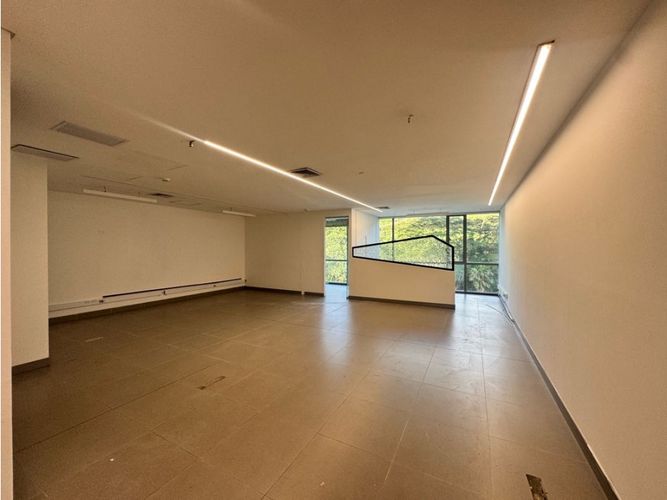 Oficina en venta en Castropol, Medellín, 97 m² · foto 13 de 24