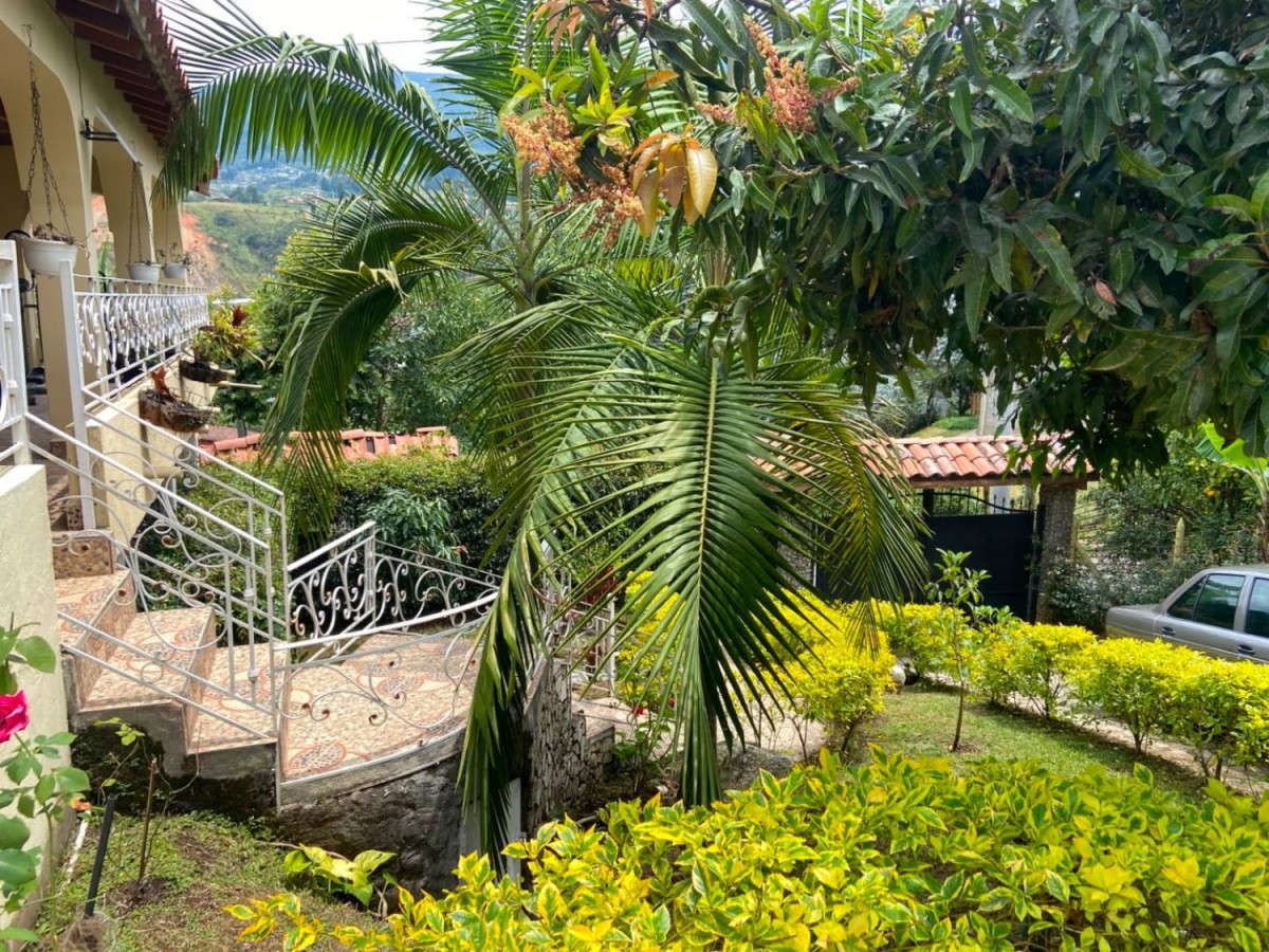 Casa en arriendo en San Cristobal, Medellín · foto 17 de 24