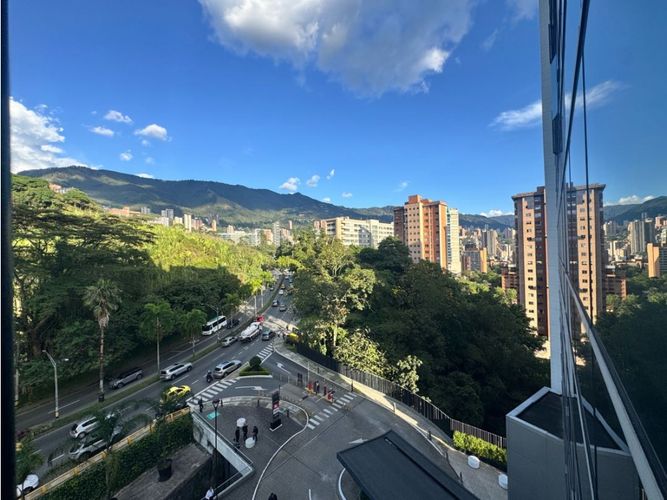 Oficina en venta en Castropol, Medellín, 97 m² · foto 14 de 24