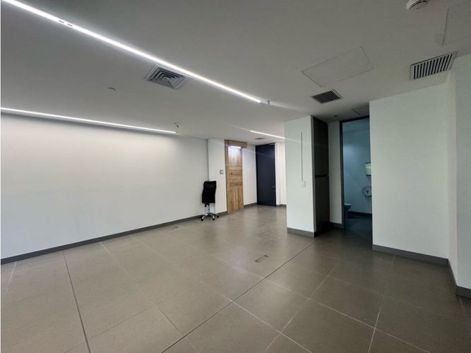 Oficina en venta en Castropol, Medellín, 97 m² · foto 16 de 24