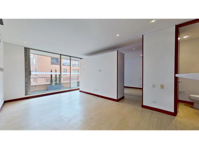 Apartaestudio en venta en Chico, Bogotá, 64 m² · foto 2 de 12
