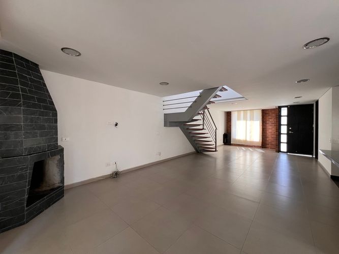 Casa de 3 alcobas en venta en Santa Elena, El Retiro, 150 m² · foto 2 de 22